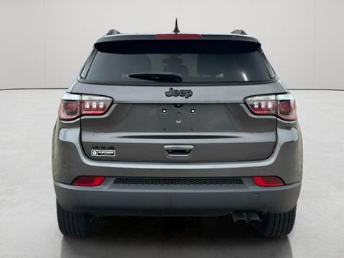 Used 2019 Jeep Compass Latitude AWD/4WD image 5