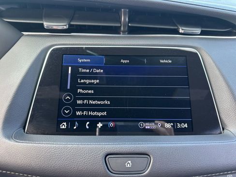 Used 2023 Cadillac XT4 Premium Luxury w/ Cold Weather Package image 35