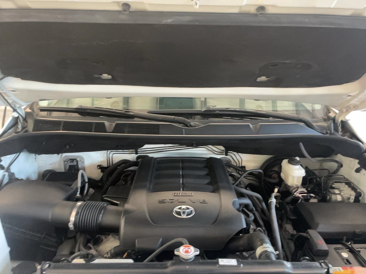 Used 2019 Toyota Tundra SR5 w/ TRD Off Road Package AWD/4WD image 28