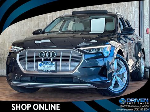 Used 2019 Audi e-tron Premium Plus image 1