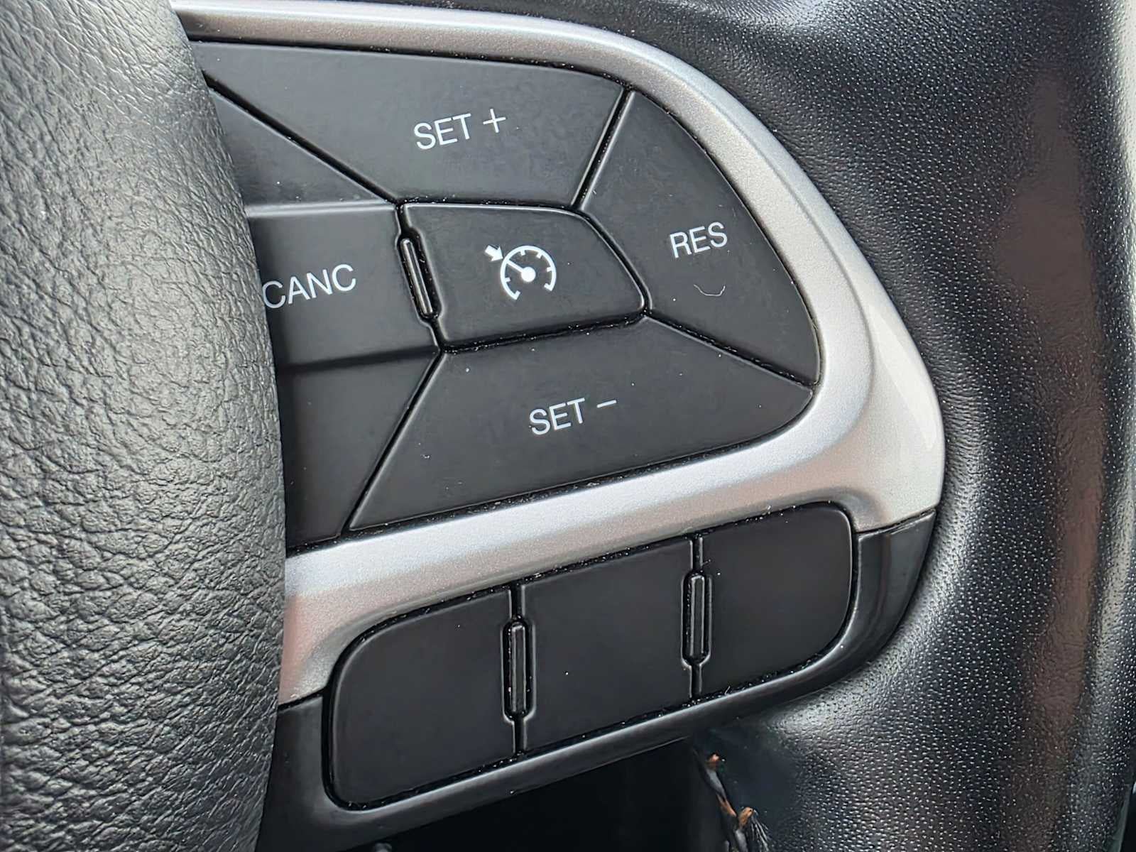 Used 2020 Jeep Compass Limited AWD/4WD image 31