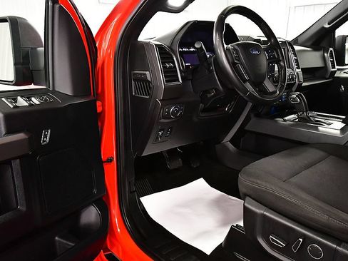 Used 2018 Ford F150 XLT w/ Equipment Group 302A Luxury AWD/4WD image 17