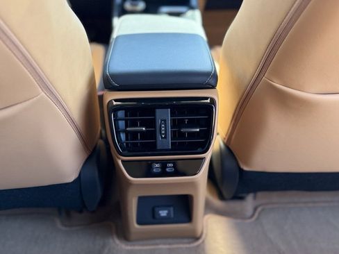 Used 2023 Lexus RZ 450e Premium image 19