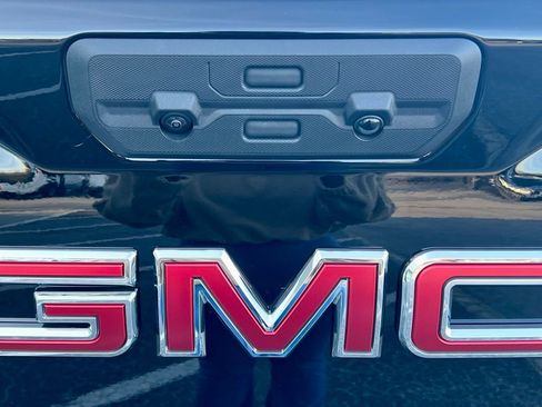 New 2026 GMC Sierra 1500 Elevation image 9