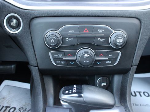 Used 2018 Dodge Charger SXT Plus w/ Blacktop Package image 23