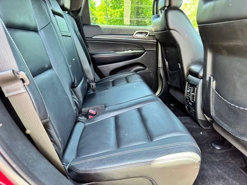 Used 2017 Jeep Grand Cherokee Limited AWD/4WD image 17