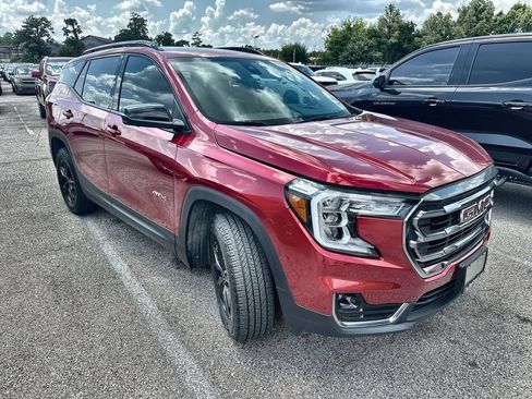 Used 2024 GMC Terrain AT4 w/ Tech Package AWD/4WD image 11