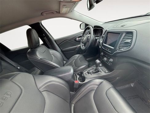 Used 2022 Jeep Cherokee Latitude Lux image 14