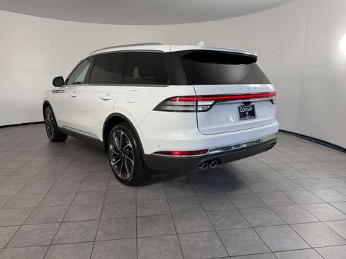 Used 2023 Lincoln Aviator Reserve w/ Equipment Group 201A AWD/4WD image 3