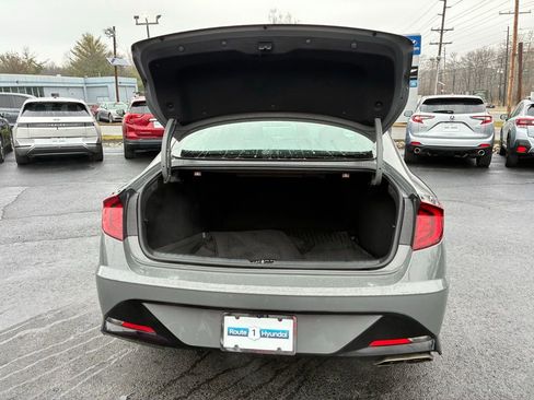 Used 2021 Hyundai Sonata SEL w/ Winter Weather Package image 11