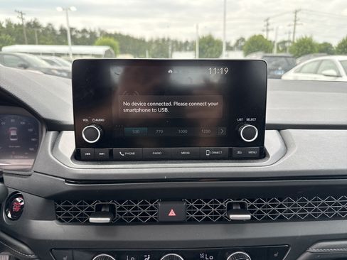 Certified 2025 Honda Accord SE image 24