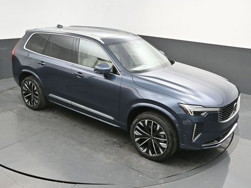 New 2026 Volvo XC90 B5 Ultra image 30