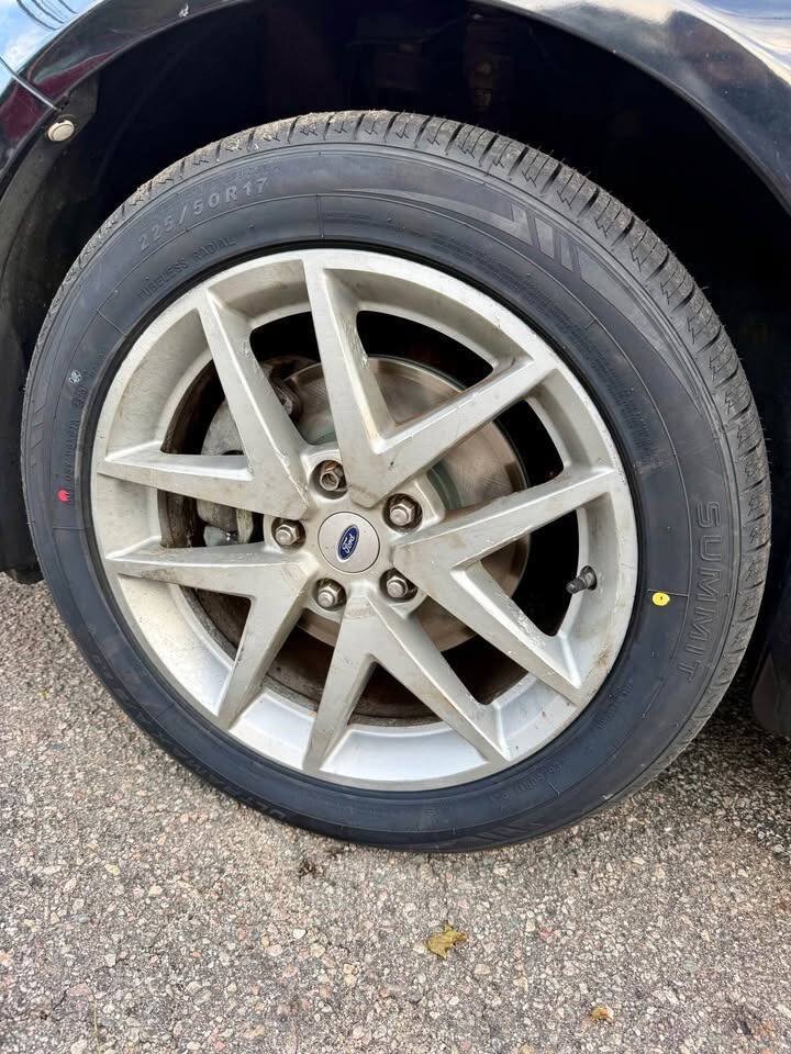 Used 2010 Ford Fusion SEL AWD/4WD image 7