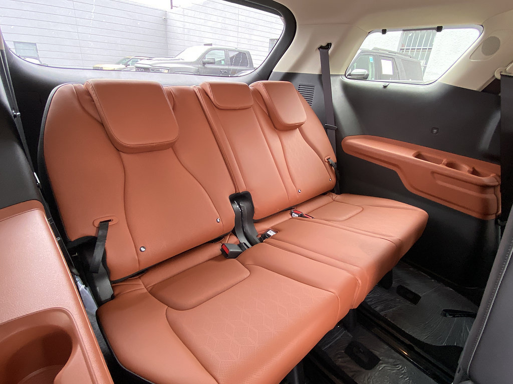New 2026 Kia Carnival EX FWD image 24