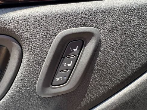 Certified 2026 Honda Pilot EX-L image 11