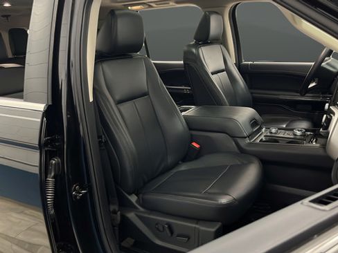 Used 2024 Ford Expedition Max XLT AWD/4WD image 23