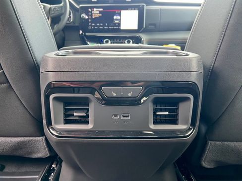 New 2026 GMC Sierra 1500 AT4 w/ AT4 Premium Package AWD/4WD image 21
