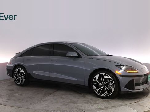 Used 2024 Hyundai Ioniq 6 Limited RWD image 14