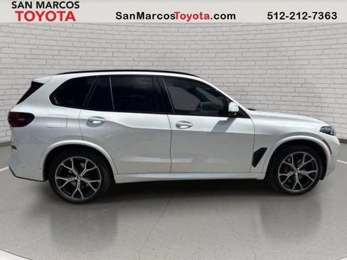 Used 2025 BMW X5 sDrive40i w/ M Sport Package RWD image 7
