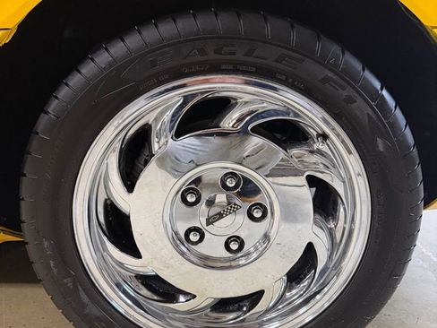 Used 1994 Chevrolet Corvette Convertible image 6