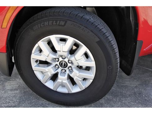 Used 2023 Nissan Frontier SV w/ Technology Package RWD image 27