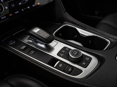 Used 2025 INFINITI QX60 Luxe AWD/4WD image 38