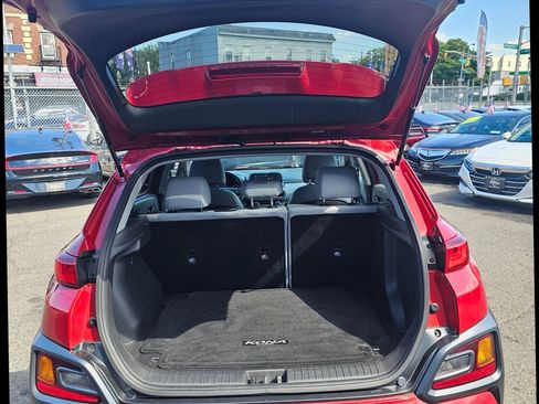 Used 2021 Hyundai Kona Limited w/ Cargo Package image 36