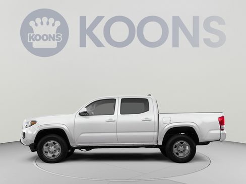 Used 2023 Toyota Tacoma SR AWD/4WD image 2