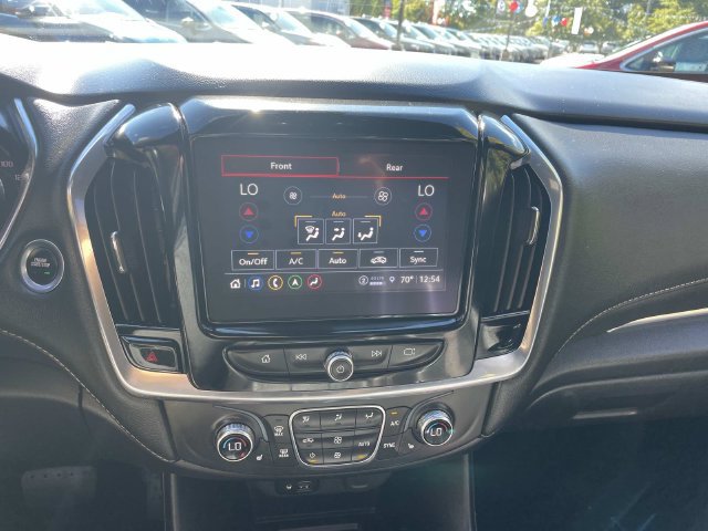 Used 2023 Chevrolet Traverse LT w/ LT Premium Package AWD/4WD image 27