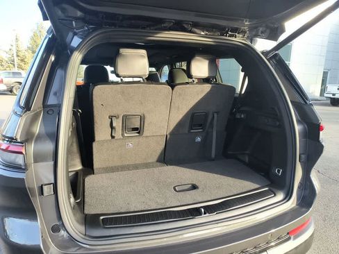 New 2025 Jeep Grand Cherokee L Limited w/ Trailer Tow Package image 25