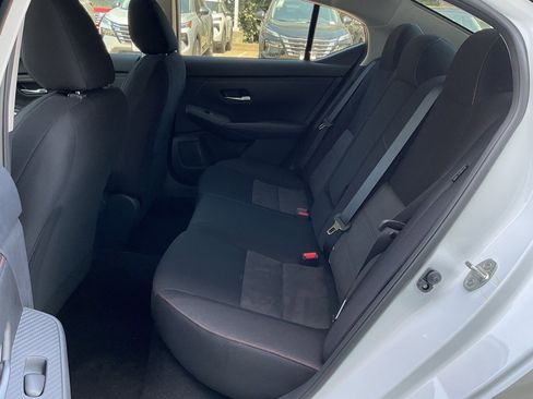 New 2025 Nissan Sentra SR w/ Midnight Edition image 13