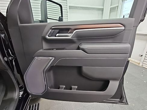 New 2026 GMC Sierra 2500 Denali w/ Denali Reserve Package AWD/4WD image 41