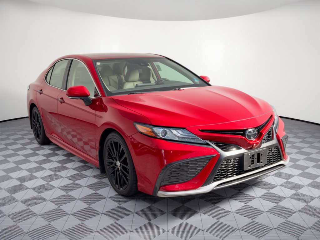 Used 2022 Toyota Camry XSE w/ Navigation Package FWD image 7