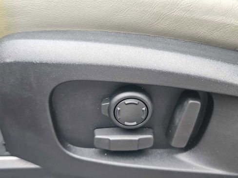 Used 2020 Land Rover Defender 110 HSE image 14