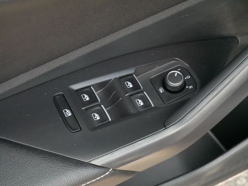 Certified 2024 Volkswagen Jetta Sport FWD image 19