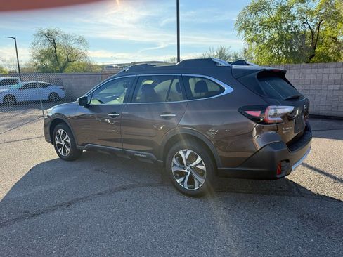 Used 2022 Subaru Outback Touring image 5