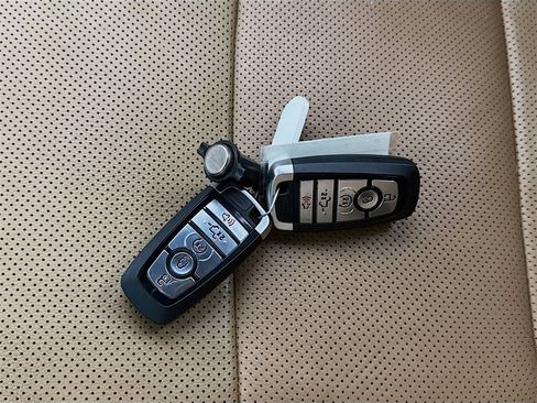 Used 2024 Ford F350 Lariat w/ Sport Appearance Package image 35