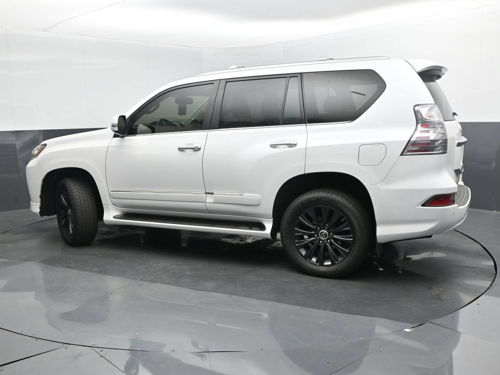 Used 2016 Lexus GX 460 w/ Premium Package AWD/4WD image 32