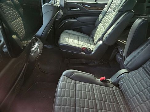 Used 2023 Cadillac Escalade Sport Platinum w/ LPO, ONYX Package image 11