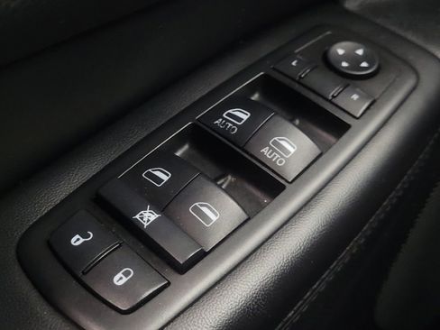 Used 2014 Jeep Grand Cherokee Altitude image 27