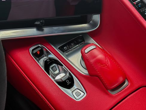 Used 2024 Chevrolet Corvette Stingray Preferred Conv w/ Z51 Performance Package RWD image 29