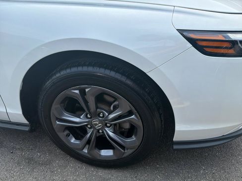 Used 2023 Honda Accord EX image 4