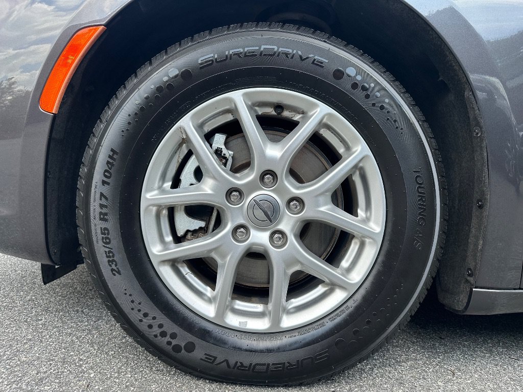 Used 2022 Chrysler Pacifica Touring-L FWD image 38