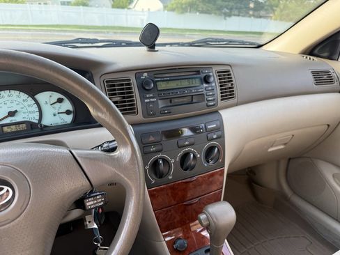 Used 2004 Toyota Corolla CE FWD image 20