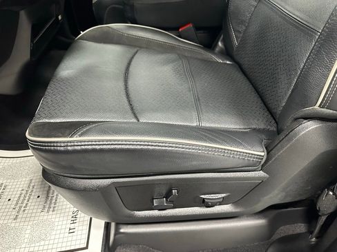 Used 2024 RAM 2500 Laramie image 14