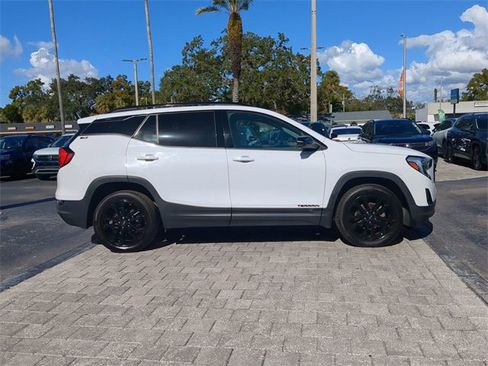 Used 2021 GMC Terrain SLT w/ Elevation Edition image 3