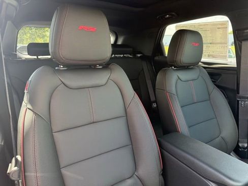 New 2026 Chevrolet TrailBlazer RS w/ Convenience Package FWD image 9