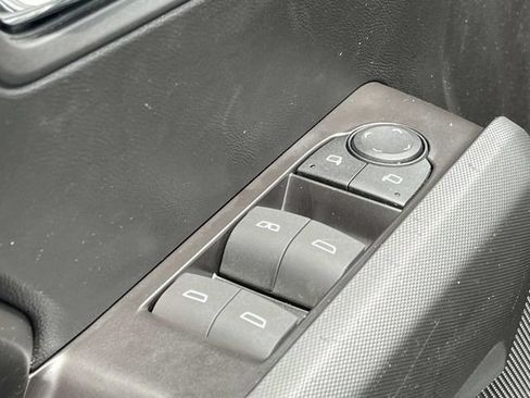 Used 2025 Chevrolet Colorado LT AWD/4WD image 23
