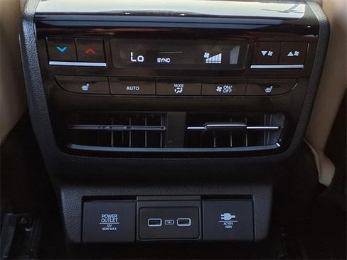 Used 2023 Acura MDX Advance image 10