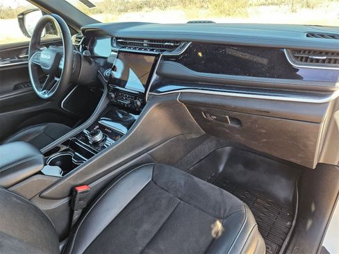 Used 2022 Jeep Grand Cherokee Trailhawk image 24